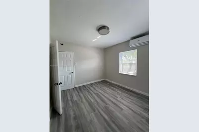 150 NE 59th St, Miami, FL 33137 - Photo 24