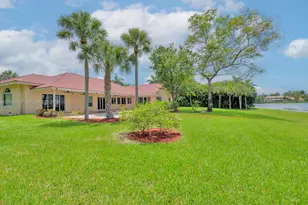 2710 Walkers Way, Weston, FL 33331 - Photo 46