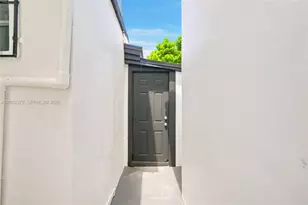 128 NW 9th Ave, Miami, FL 33128 - Photo 6
