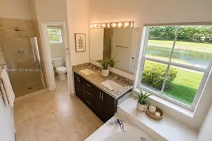 837 Tanglewood Cir, Weston, FL 33327 - Photo 12