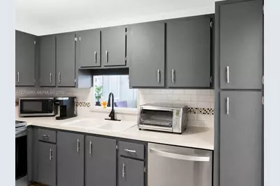 401 SE 3rd St #608, Dania Beach, FL 33004 - Photo 12