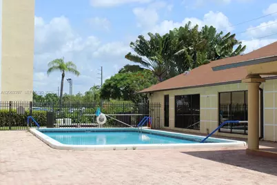 401 SE 3rd St #608, Dania Beach, FL 33004 - Photo 28