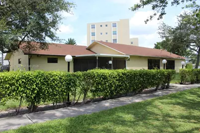 401 SE 3rd St #608, Dania Beach, FL 33004 - Photo 32