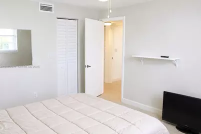 401 SE 3rd St #608, Dania Beach, FL 33004 - Photo 22