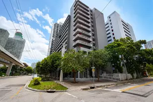 104 SW 9th St, Miami, FL 33130 - Photo 1