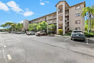 1151 SW 128th Terrace, Pembroke Pines, FL 33027 - Photo 2