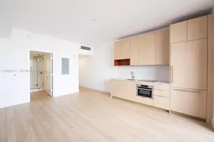 90 NE 32nd St, Miami, FL 33137 - Photo 10