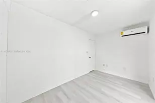 635 SW 7th Ct, Miami, FL 33130 - Photo 26