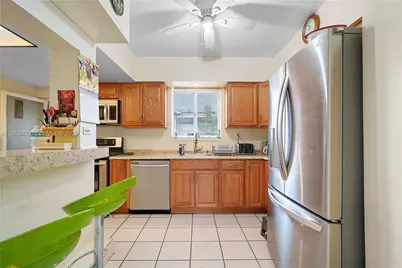 1645 NE 169th St, North Miami Beach, FL 33162 - Photo 12