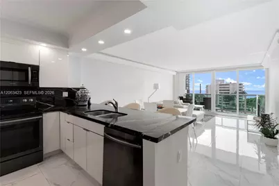 100 Bayview Dr #709, Sunny Isles Beach, FL 33160 - Photo 4