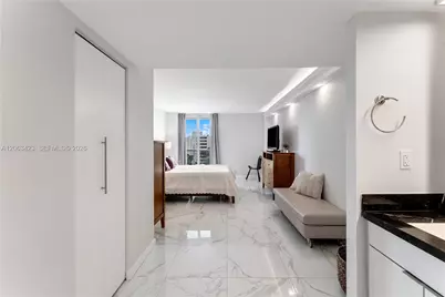 100 Bayview Dr #709, Sunny Isles Beach, FL 33160 - Photo 18