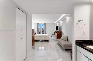100 Bayview Dr, Sunny Isles Beach, FL 33160 - Photo 18