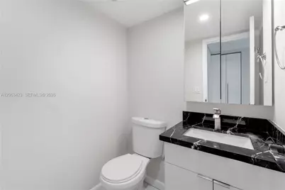 100 Bayview Dr #709, Sunny Isles Beach, FL 33160 - Photo 20