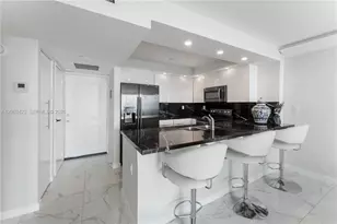 100 Bayview Dr, Sunny Isles Beach, FL 33160 - Photo 10