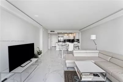 100 Bayview Dr #709, Sunny Isles Beach, FL 33160 - Photo 12