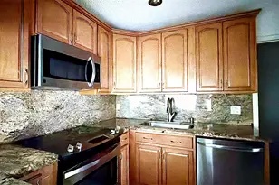 4226 S Landar Dr, Lake Worth, FL 33463 - Photo 8