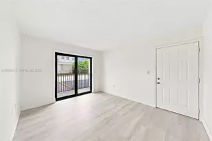 635 SW 7th Ct, Miami, FL 33130 - Photo 16