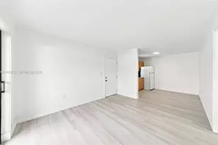 635 SW 7th Ct, Miami, FL 33130 - Photo 18