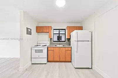 635 SW 7th Ct #APT 5, Miami, FL 33130 - Photo 22