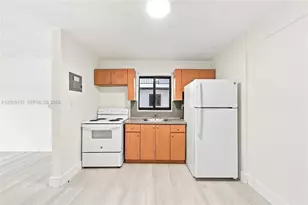 635 SW 7th Ct, Miami, FL 33130 - Photo 22