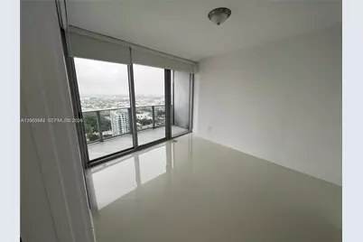 488 NE 18th St #3000, Miami, FL 33132 - Photo 8