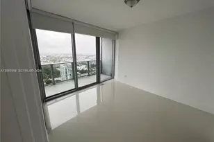 488 NE 18th St, Miami, FL 33132 - Photo 8