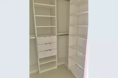 488 NE 18th St #3000, Miami, FL 33132 - Photo 18