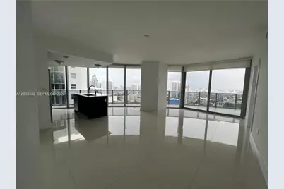 488 NE 18th St #3000, Miami, FL 33132 - Photo 2