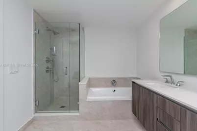 488 NE 18th St #3000, Miami, FL 33132 - Photo 14