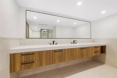 10155 Collins Ave #202, Bal Harbour, FL 33154 - Photo 34