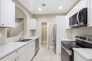 2247 NE 42nd Ave, Homestead, FL 33033 - Photo 4