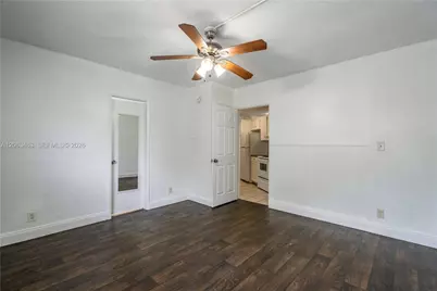 3049 NW 9th Ave #4, Wilton Manors, FL 33311 - Photo 8