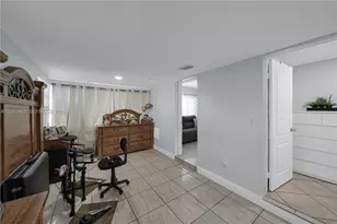 11021 SW 4th St, Sweetwater, FL 33174 - Photo 14