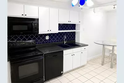 3760 Inverrary Dr #2P, Lauderhill, FL 33319 - Photo 6