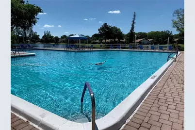 3760 Inverrary Dr #2P, Lauderhill, FL 33319 - Photo 12