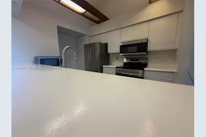 1172 NW 122nd Ter, Pembroke Pines, FL 33026 - Photo 8