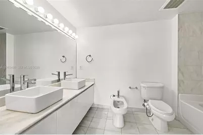 601 NE 36th St #2308, Miami, FL 33137 - Photo 24