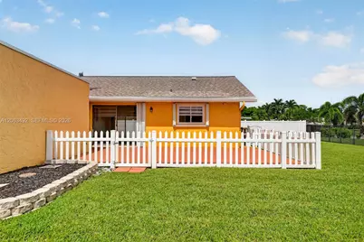 725 NW 49th Ave, Coconut Creek, FL 33063 - Photo 26
