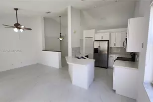 924 Falling Water Rd, Weston, FL 33326 - Photo 4