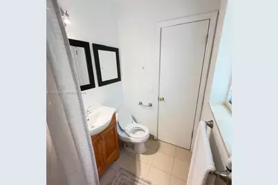 1529 Bayview Dr, Fort Lauderdale, FL 33304 - Photo 38