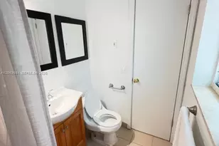1529 Bayview Dr, Fort Lauderdale, FL 33304 - Photo 38