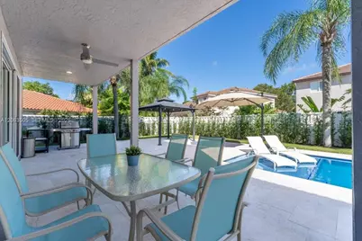 347 Fairmont Rd, Weston, FL 33326 - Photo 34