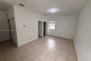 9465 SW 171st Ct, Miami, FL 33196 - Photo 4