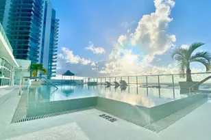 218 SE 14th St, Miami, FL 33131 - Photo 2