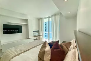 218 SE 14th St, Miami, FL 33131 - Photo 28