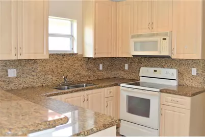 1855 NE 36th Ave #1855, Homestead, FL 33033 - Photo 12