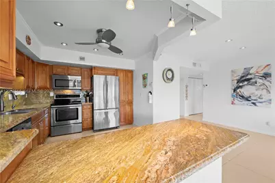 400 Diplomat Pkwy #704, Hallandale Beach, FL 33009 - Photo 10