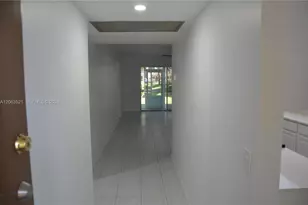 1351 SW 125th Ave, Pembroke Pines, FL 33027 - Photo 12