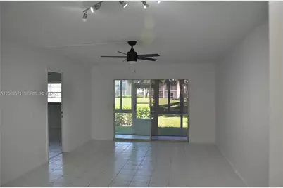 1351 SW 125th Ave #103S, Pembroke Pines, FL 33027 - Photo 4