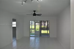 1351 SW 125th Ave, Pembroke Pines, FL 33027 - Photo 4